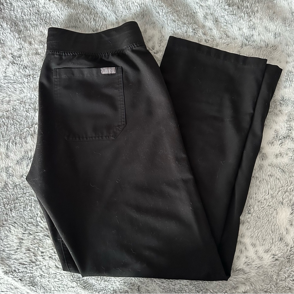 Figs Livingston size Medium